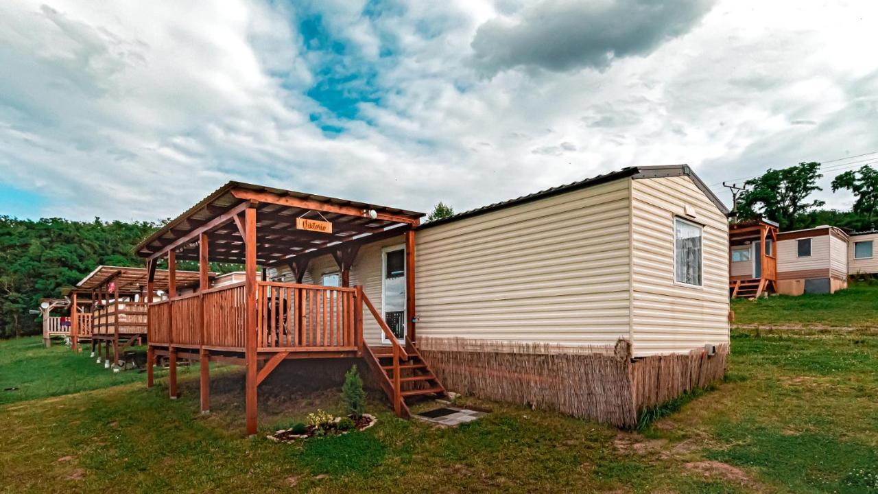 Mobilheim Viktorie Villa Vyrovice Buitenkant foto