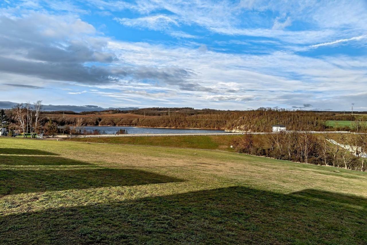Mobilheim Viktorie Villa Vyrovice Buitenkant foto